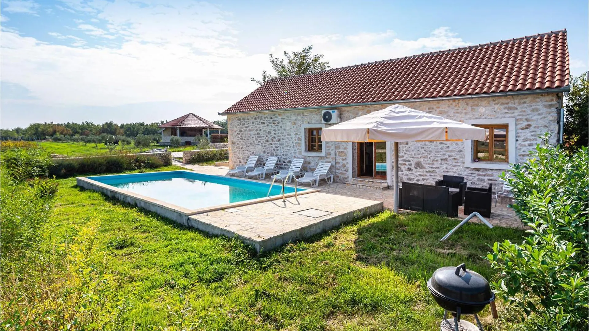 Сasa de vacaciones 4 Bedroom Nice Home In Lisane Tinjske Croacia