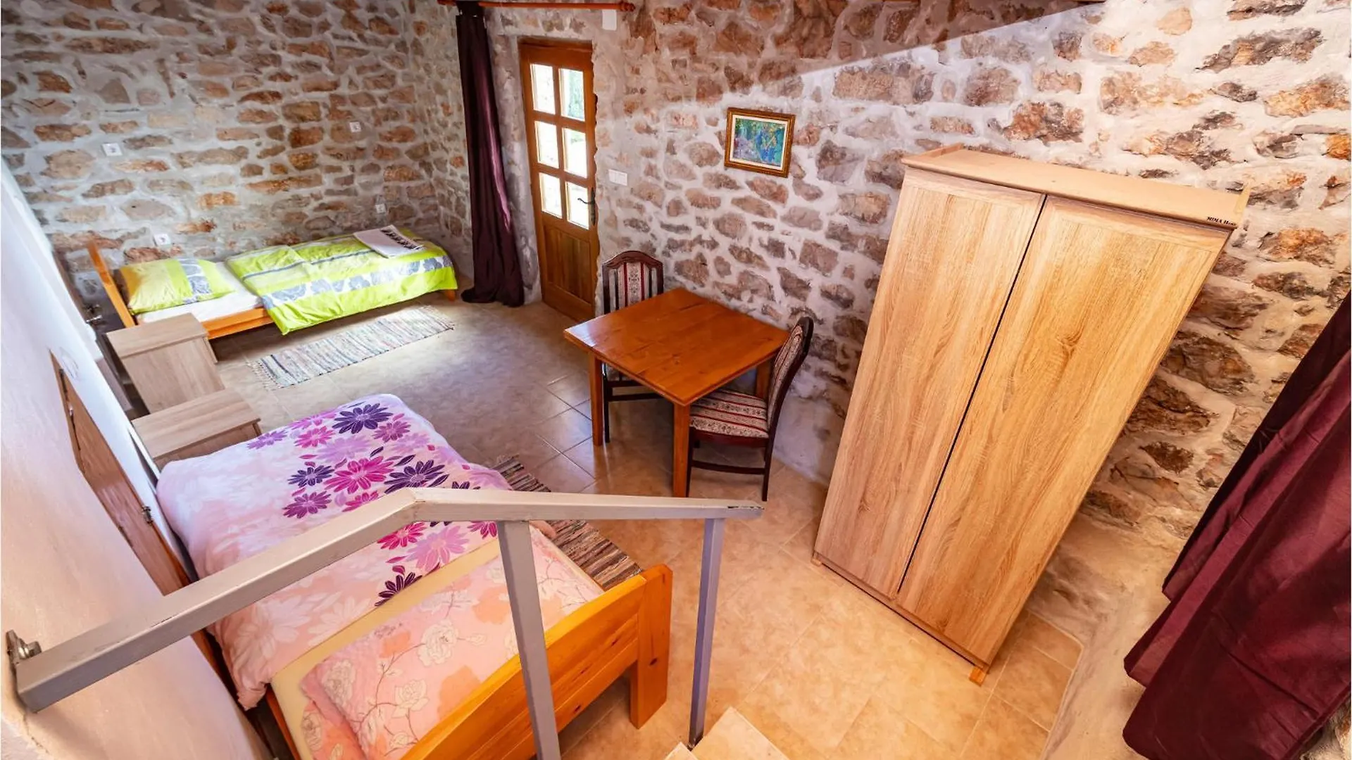 4 Bedroom Nice Home In Lisane Tinjske